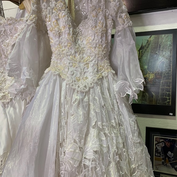 Wedding dresses 70-90% off - Picture 4 of 5